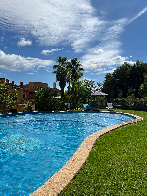 Sehr gepflegte Wohnung mit zwei Schlafzimmern und zwei Bädern in Santa Ponsa zu verkaufen — Immobilien auf Mallorca
