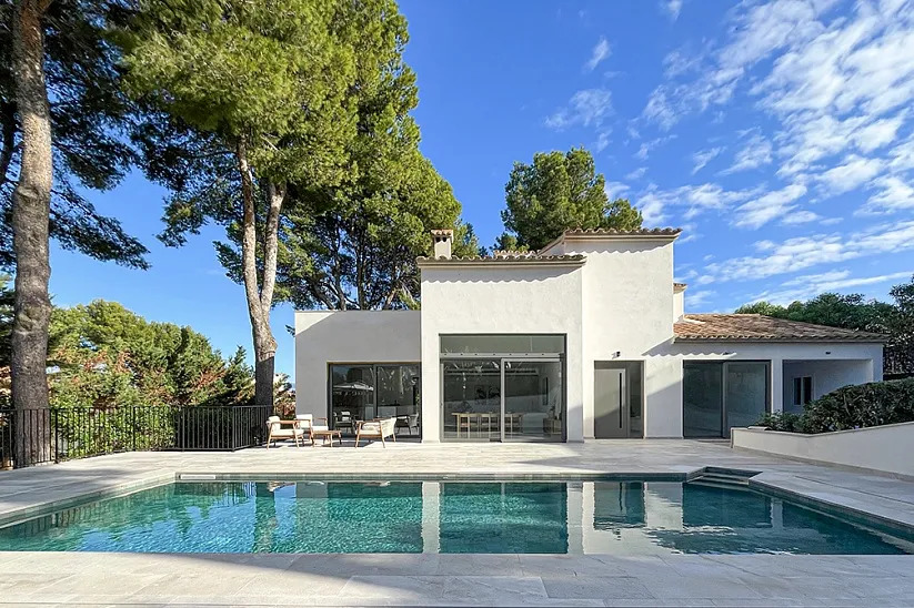 Moderne neue Villa in bester Lage in Santa Ponsa — Bild 1
