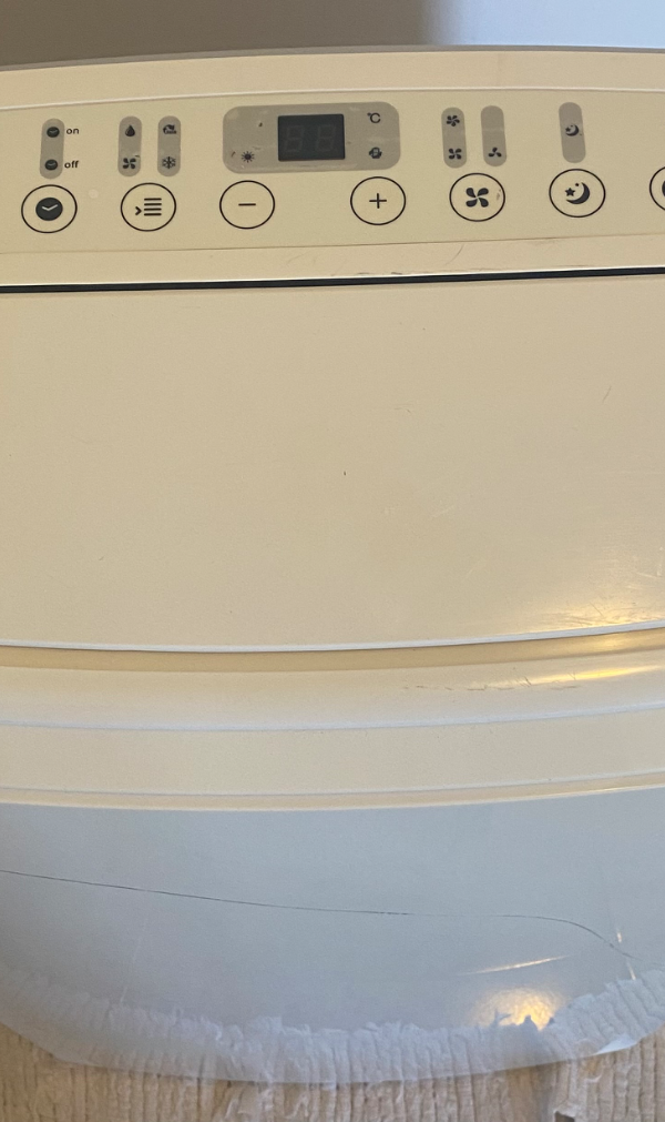 Air conditioner portátil beige — Haus & Garten auf Mallorca