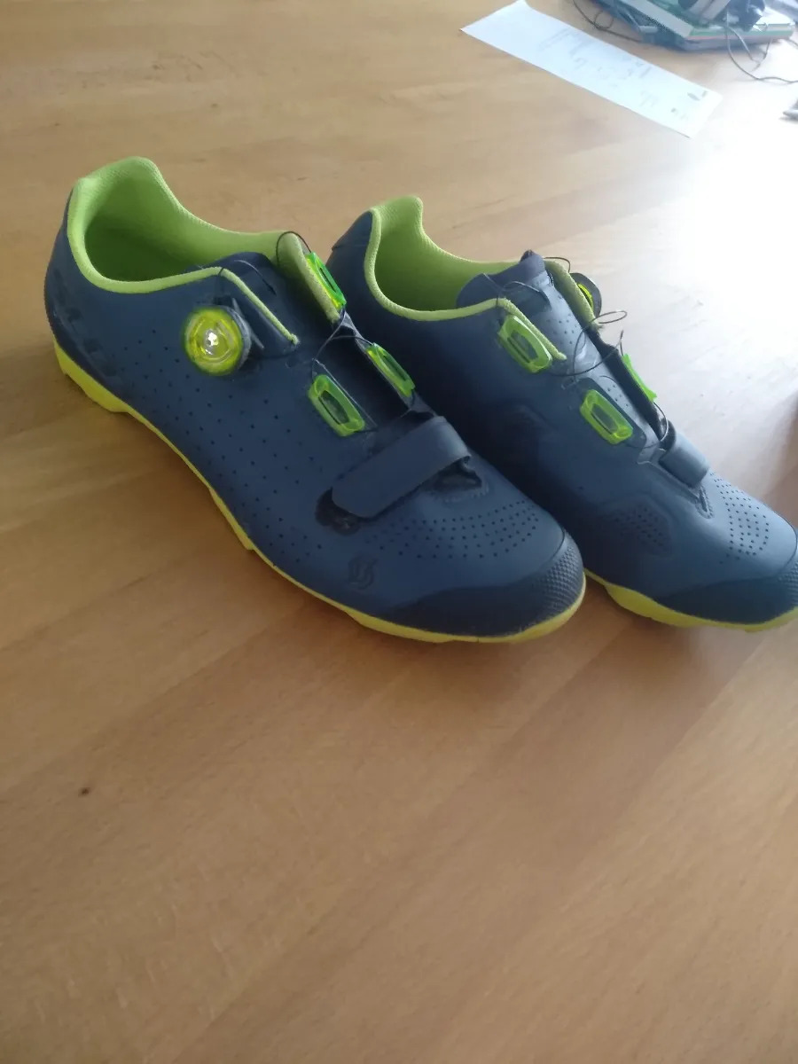 Schuhe SPD Klicksystem — Bild 1